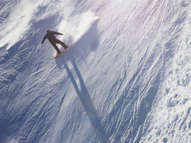 Snowboadring in France, skiing